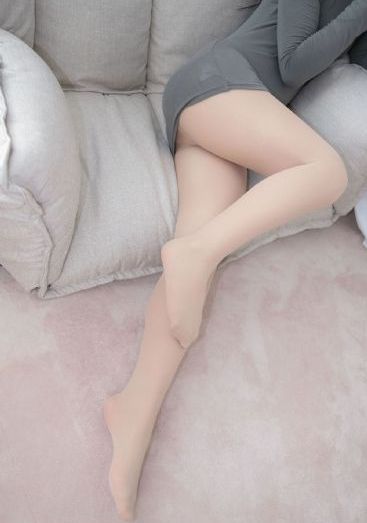自愿做女室友的脚奴_BD国语在线播放观看